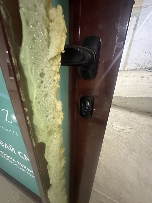 Алуминиева врата 220/100см