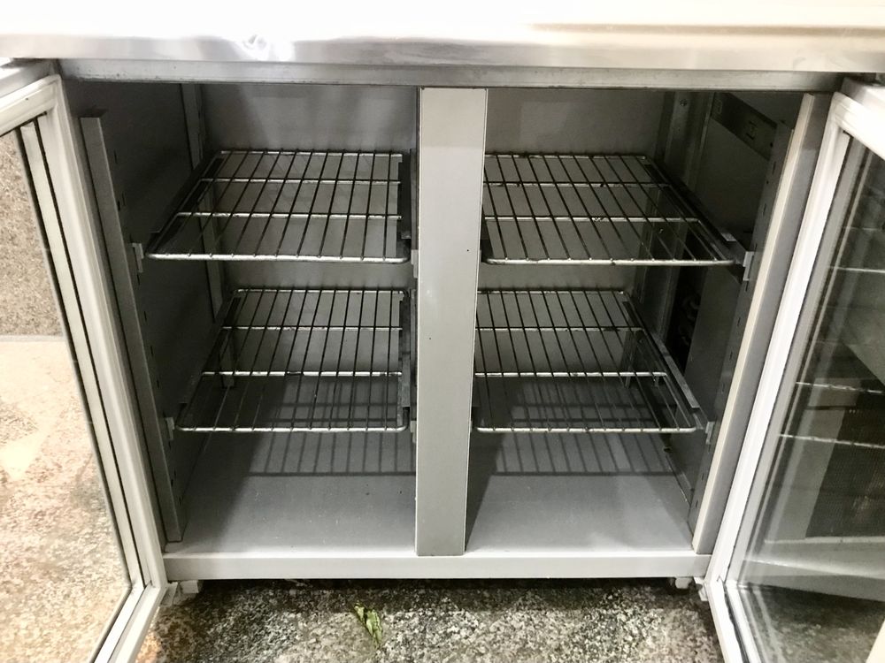 Барный холодильник со столешницей