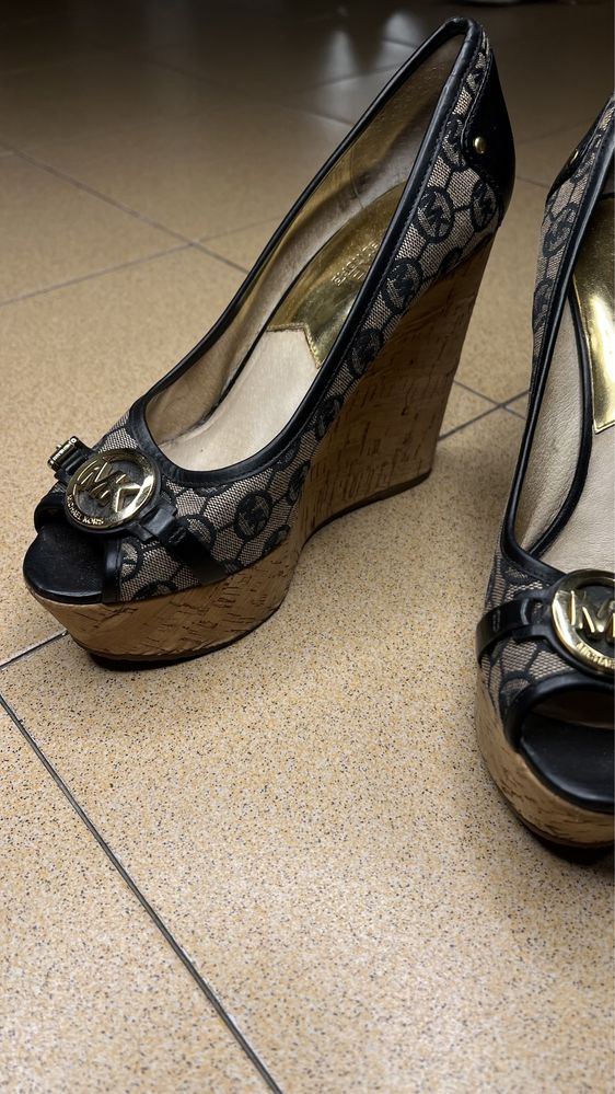 Michael Kors Обувки на платформа 39р.