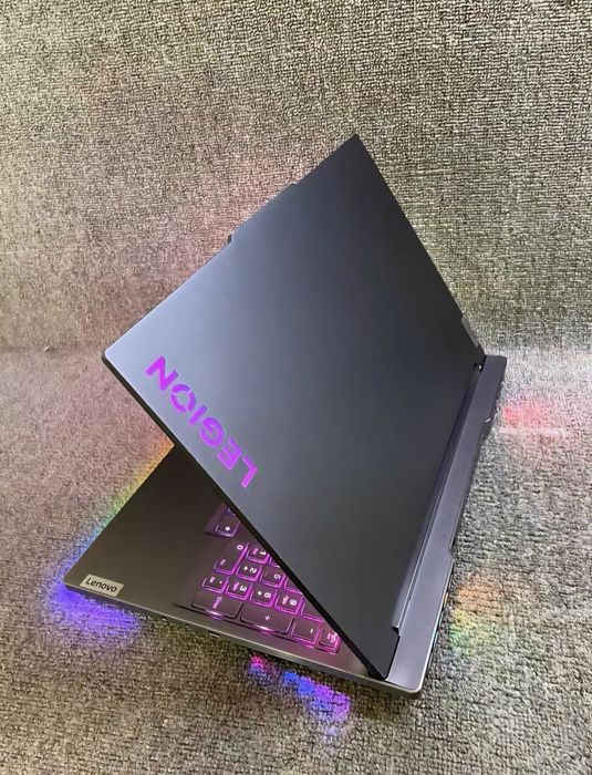 Lenovo Legion R9000K