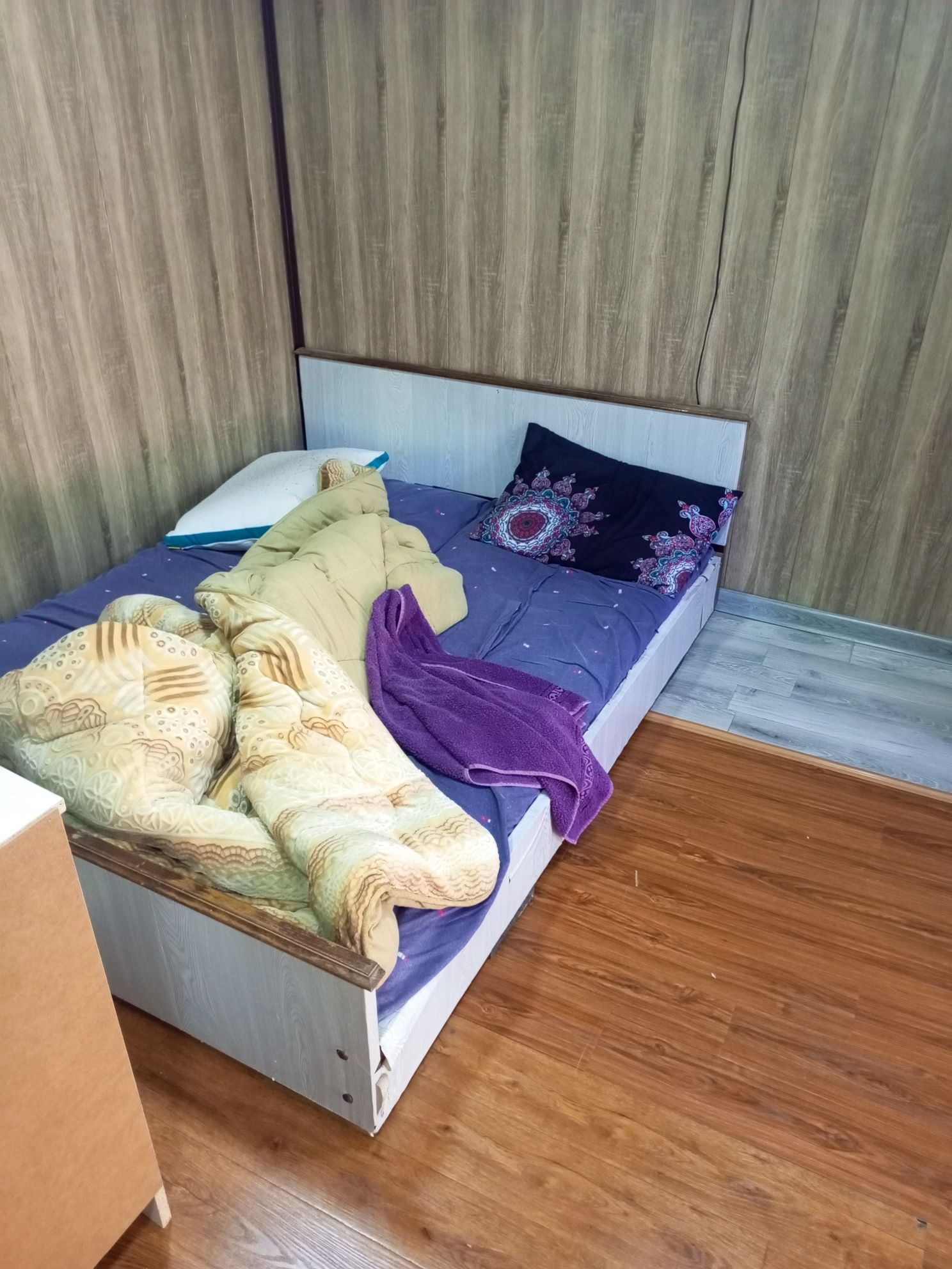 Продается своя мебель