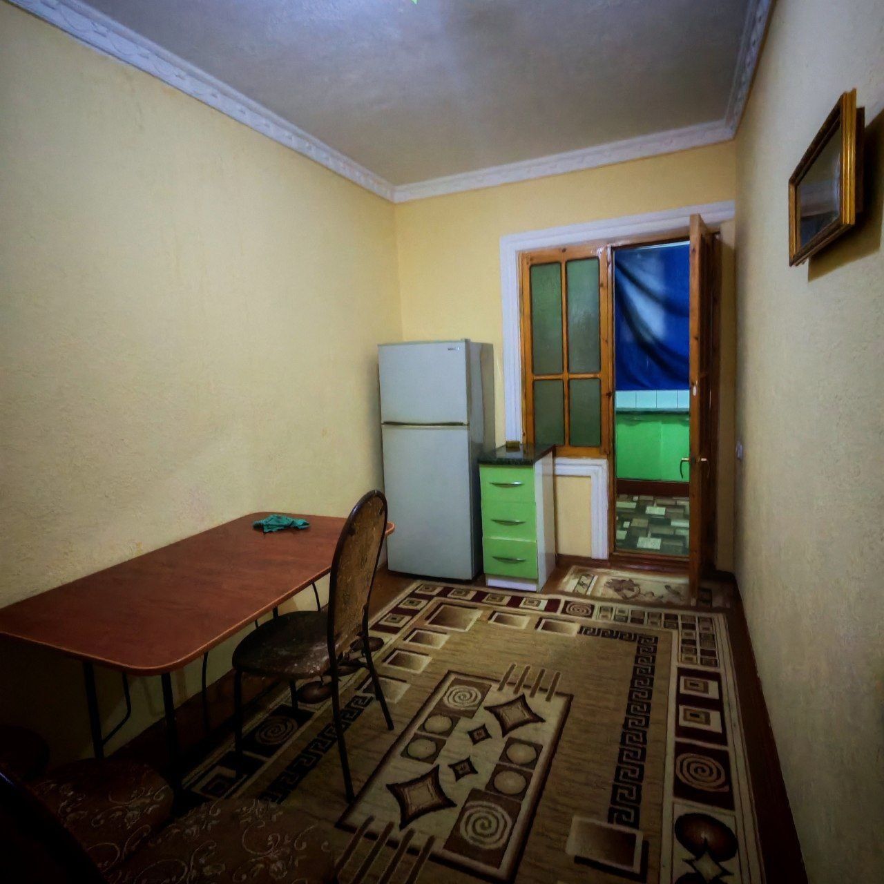 Ивановскийда адлия томонда 3хонали 2этажда кв ижарага берилади