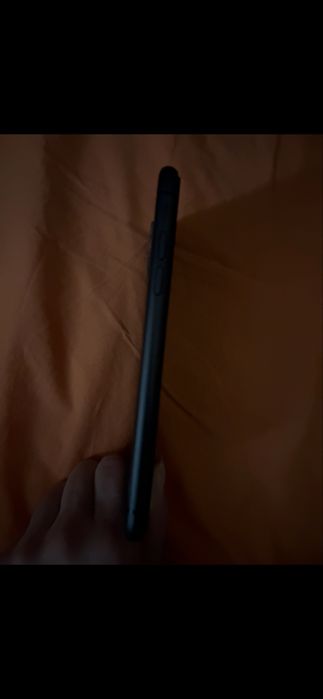 Продаю Айфонн 11