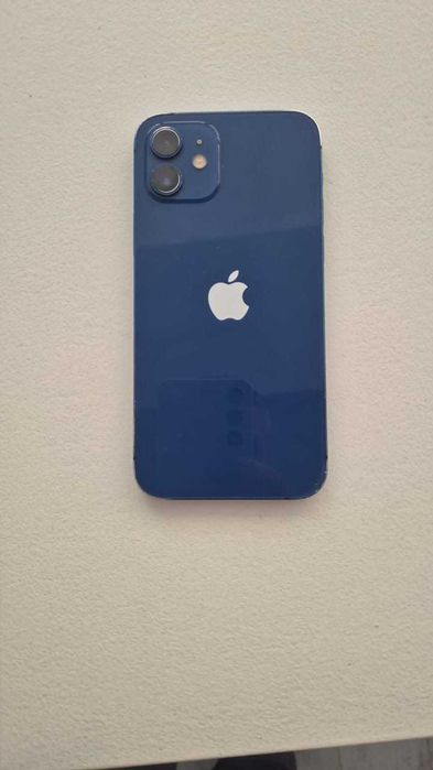 IPhone 12 + AirPods Pro