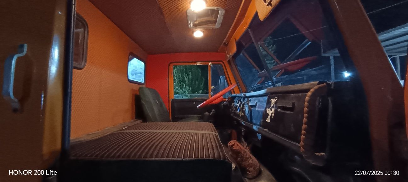 Kamaz sotiladi yili 1989 yoqilg‘i dizel hamma joyi naxadu.