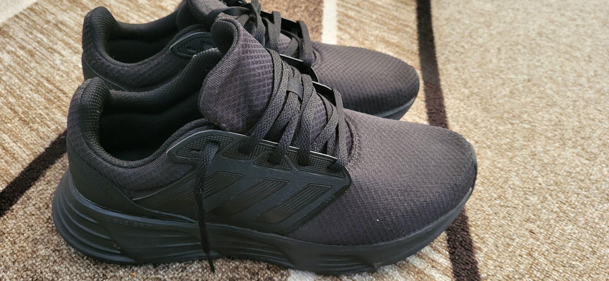 adidas спортни обувки