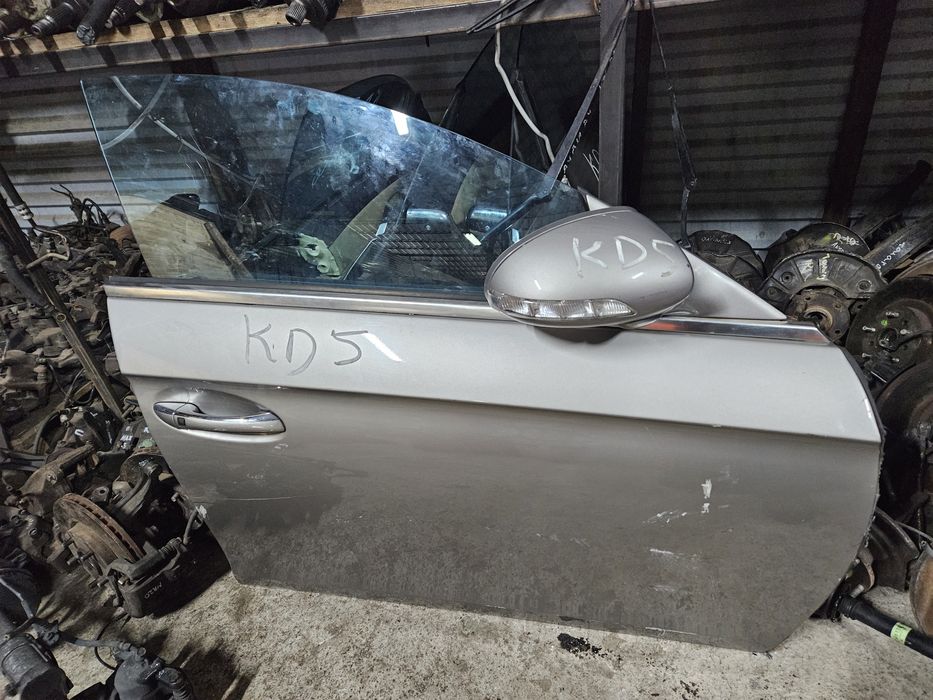 Дверь на Mercedes CLS 219 c219 w219