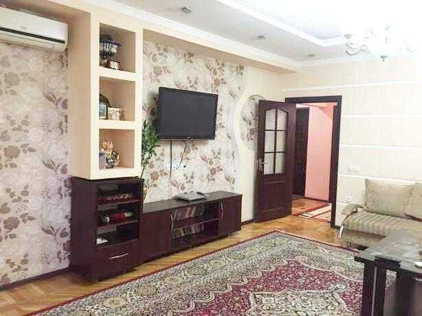 Продается 4х ком 100кв.м в центре, метро Ойбек