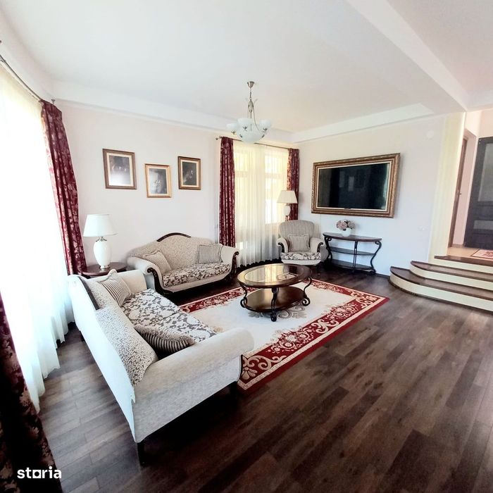 PROPRIETAR: vând locuință elegantă, foarte bine întreținută și echipat