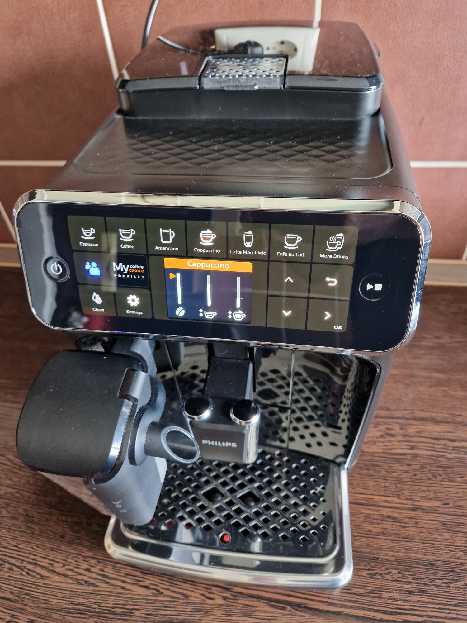 Espressor automat Philips LatteGo seria 4300 - garantie