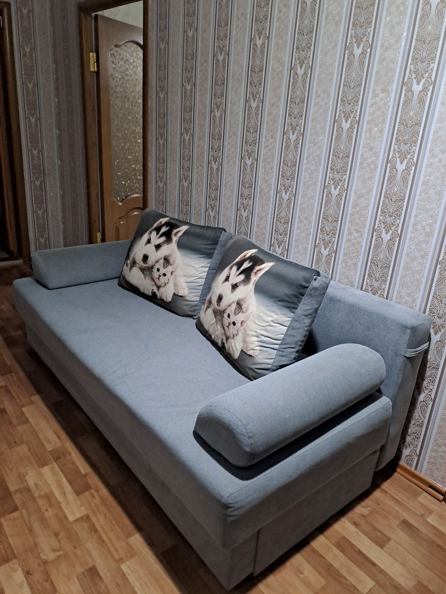 Срочно продам раздвижной диван кровать