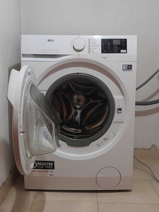 Пералня AEG 6000 series Lavamat ProSense Technology 1-7kg. в гаранция
