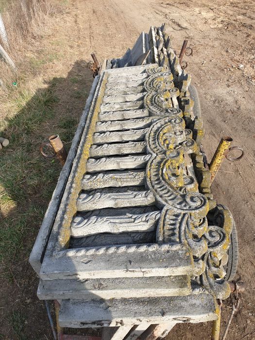Vând plăci beton gard