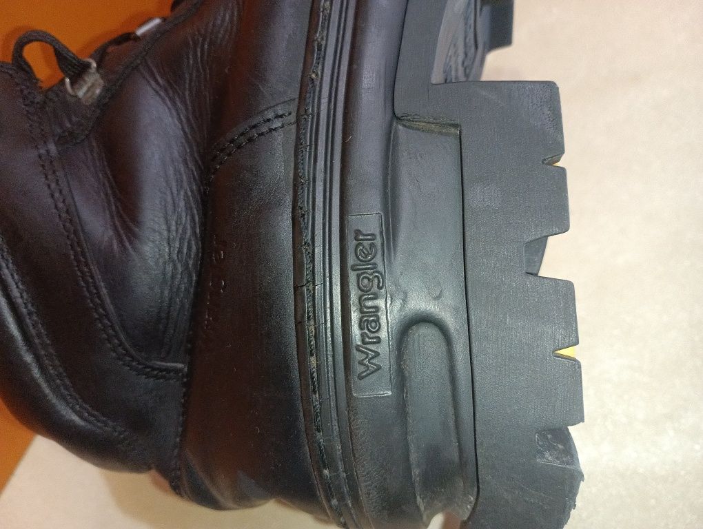 Wrangler кожени N 44 - 29 лв