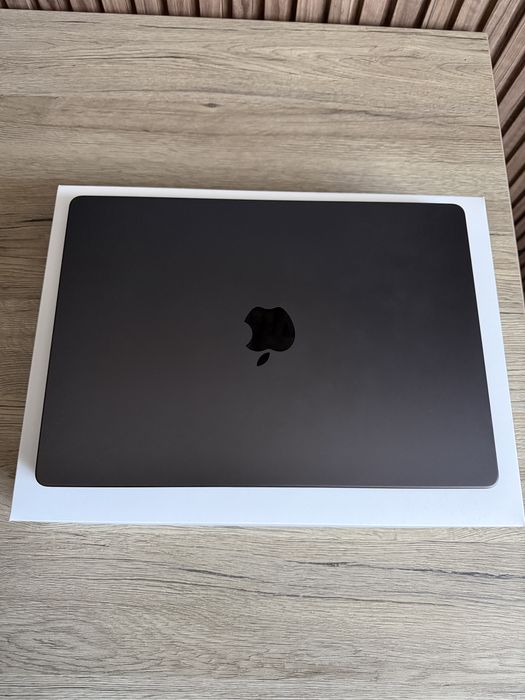 Macbook 14 pro M4 Nano texture 512GB