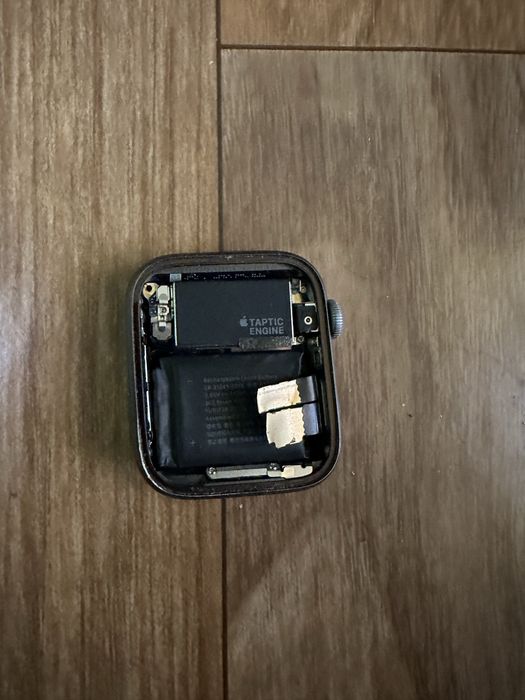 Apple watch 6 за части няма iCloud