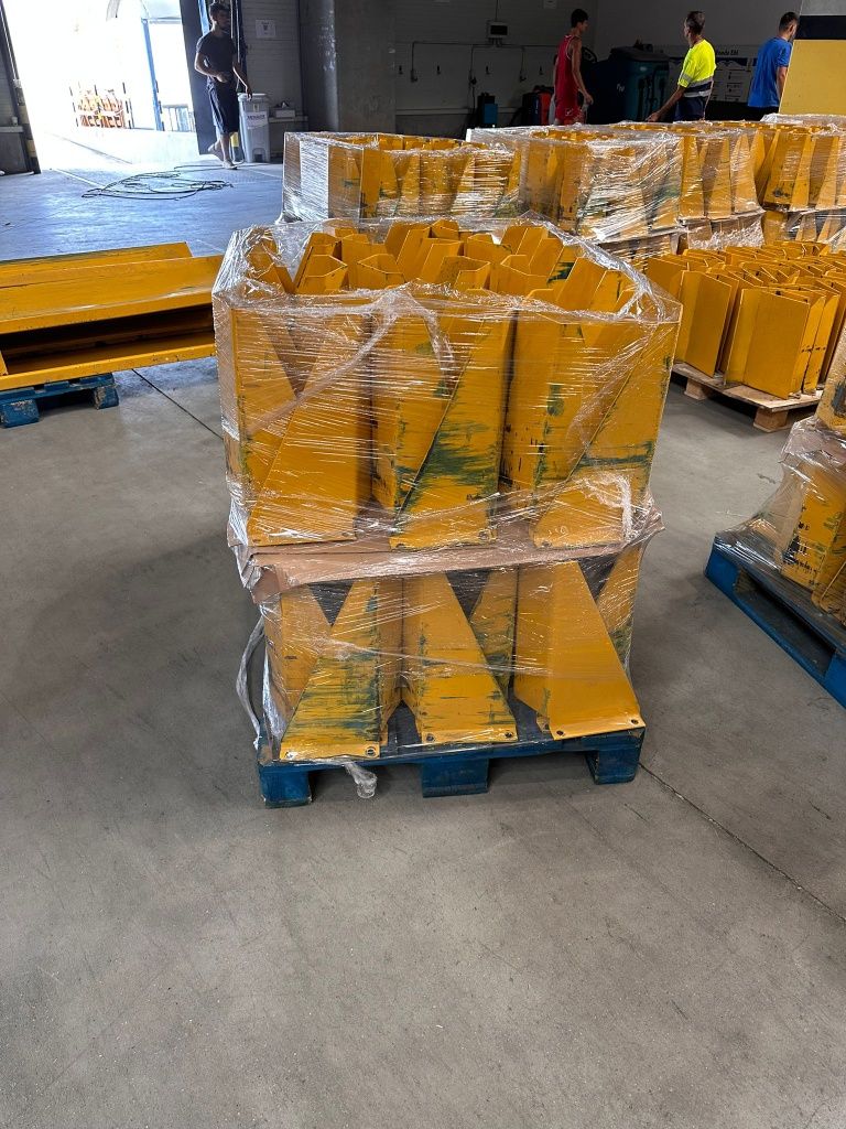 Avem rafturi metalice de vânzare producător Dexion picior zincat sau a