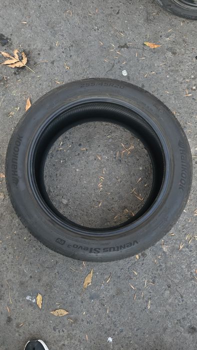 255/45/R20 hankook