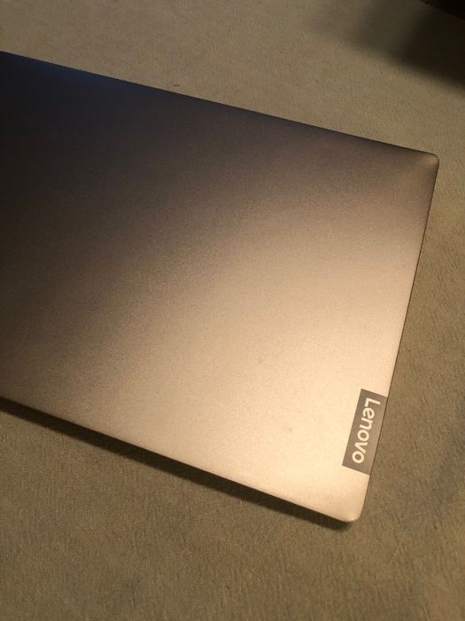 Лаптоп Lenovo IdeaPad S540 -14 API в отлично състояние.