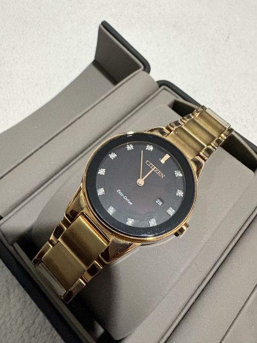 Часовник Citizen Eco drive