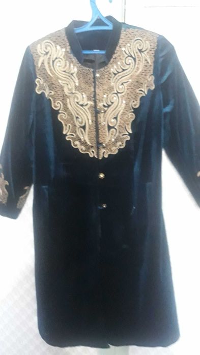 Шапан женский темно'зеленого цвета