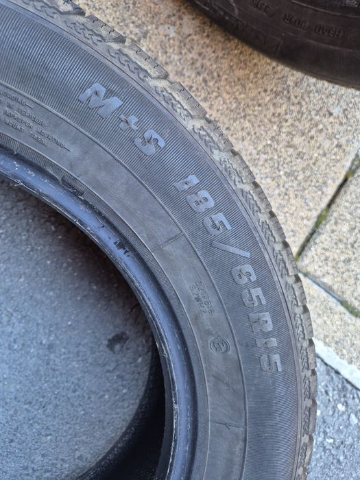 Vând cauciucuri 185/65/15 M+S set complet imp Germania