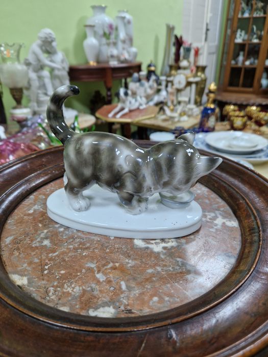 Рядка уникална антикварна колекционерска порцеланова фигура Graefentha