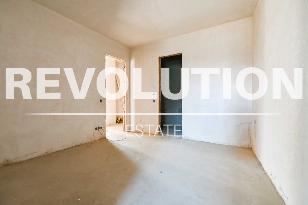 Продава се Тристаен апартамент в София, Хладилника - 158 кв.м за 2104 €/кв.м - Снимка #4