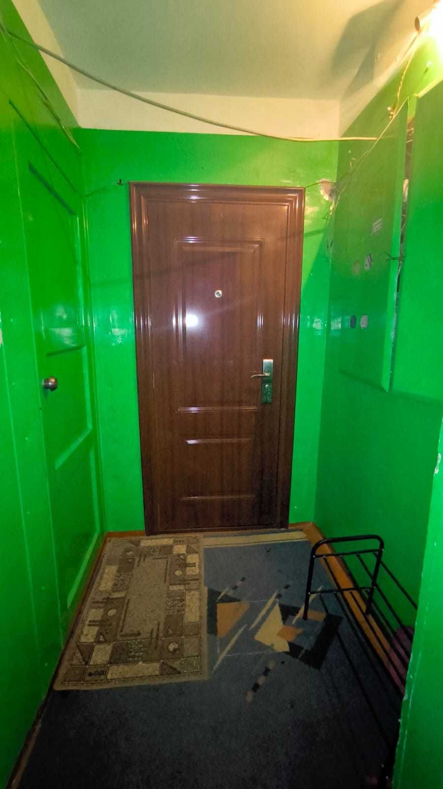 Продаю 3 комнатную квартиру по пр. Металлургов ( 5 мкр)