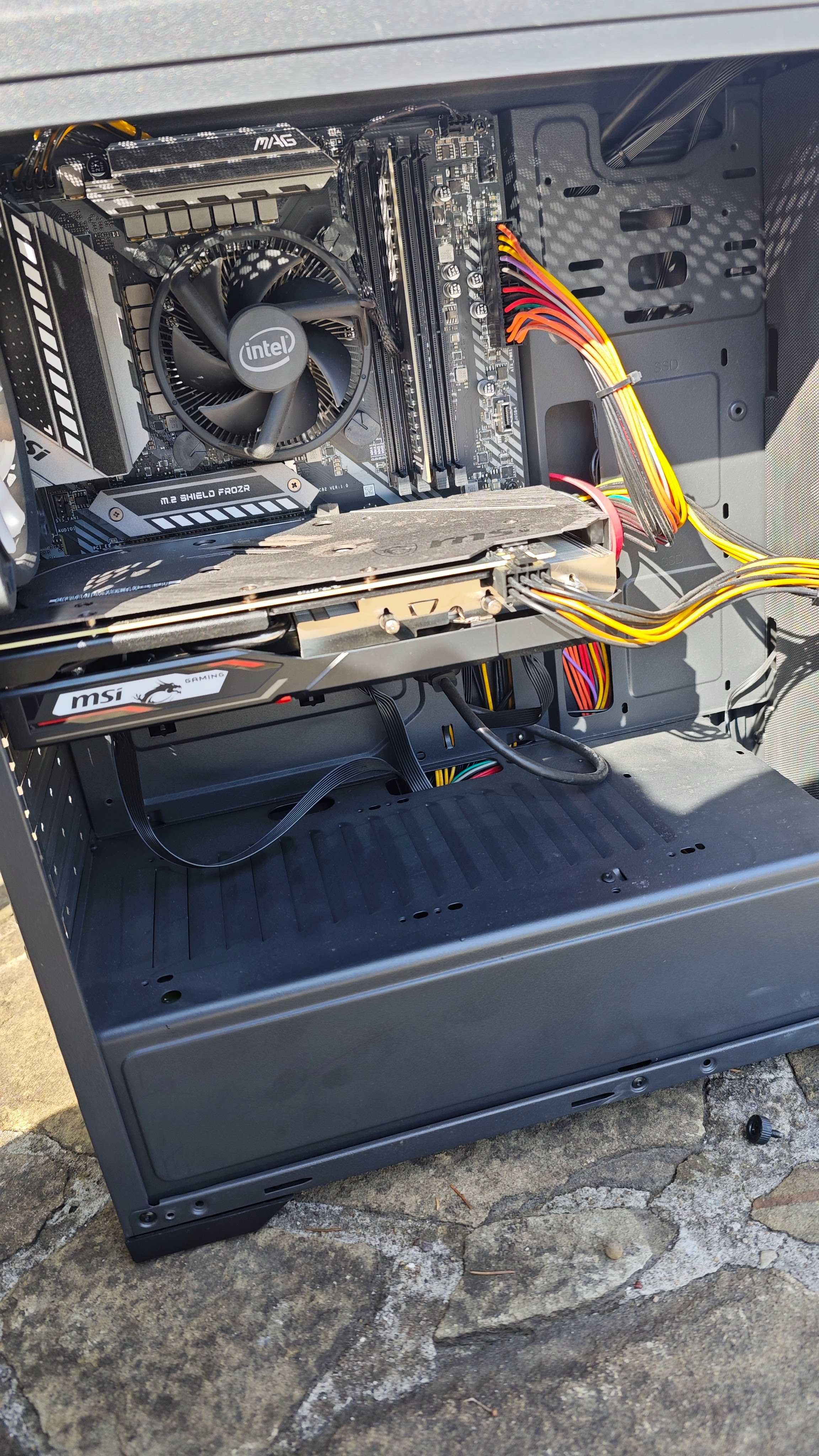Компютър за игри и офис - Intel i7 / 16GB DDR4/ RX 5500 XT/ 250GB NVMe
