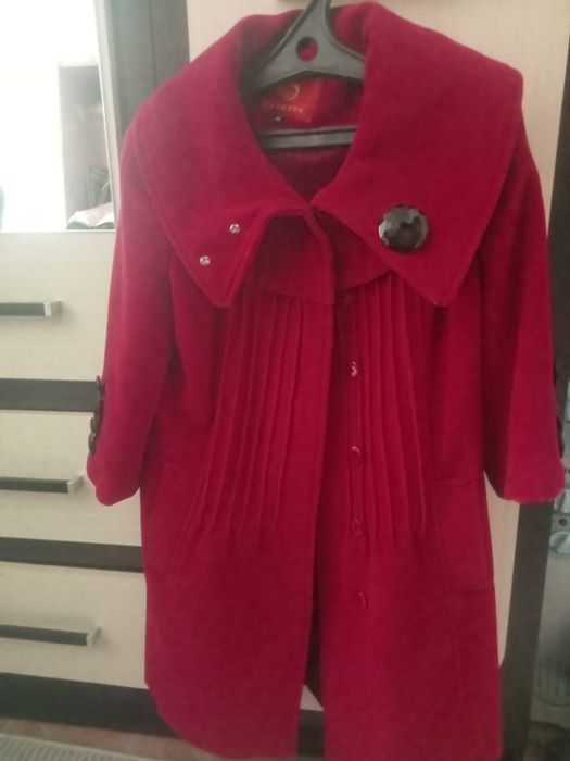 Срочно продам пальто и куртку за 5000