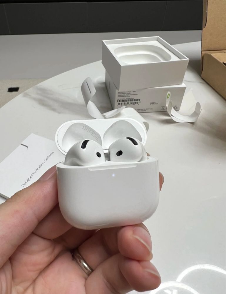 AirPods 4 Sigilate