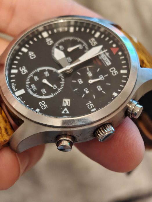 2 броя часовници Casio G Shock и Aeromeister