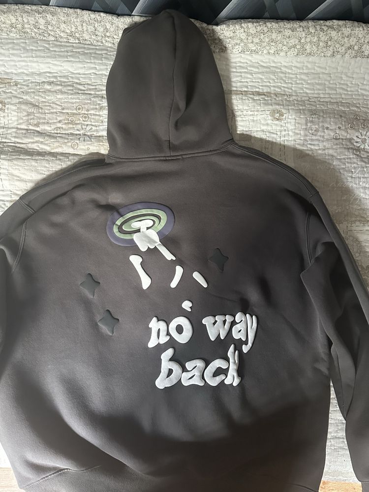 Broken planet hoodie trapped in time размер L
