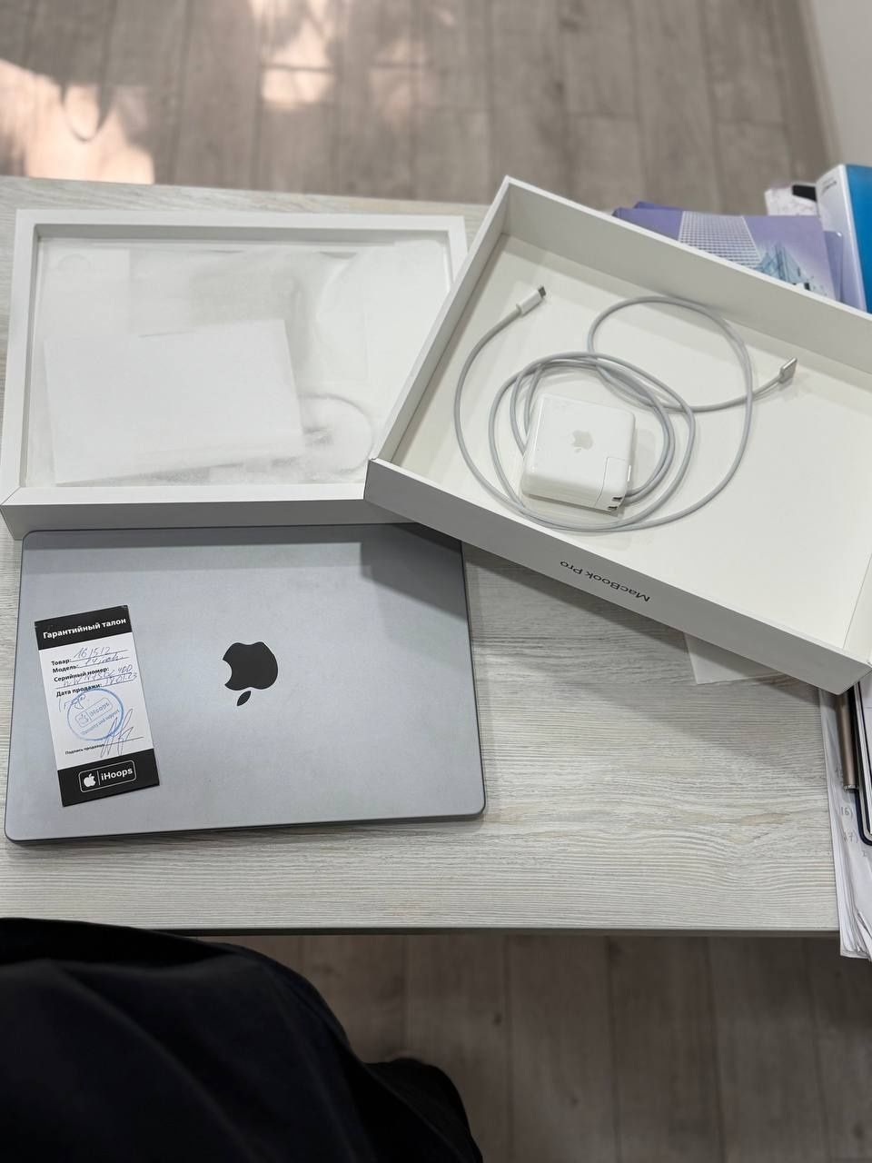 MacBook Pro 14" M1 Pro | 16GB / 512GB | ИДЕАЛ | Полный комплект | 93%