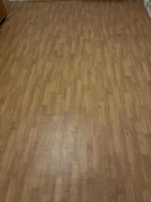 Продам линолеум 1500 за кв м