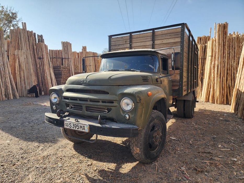 Zil 130g sotiladi
