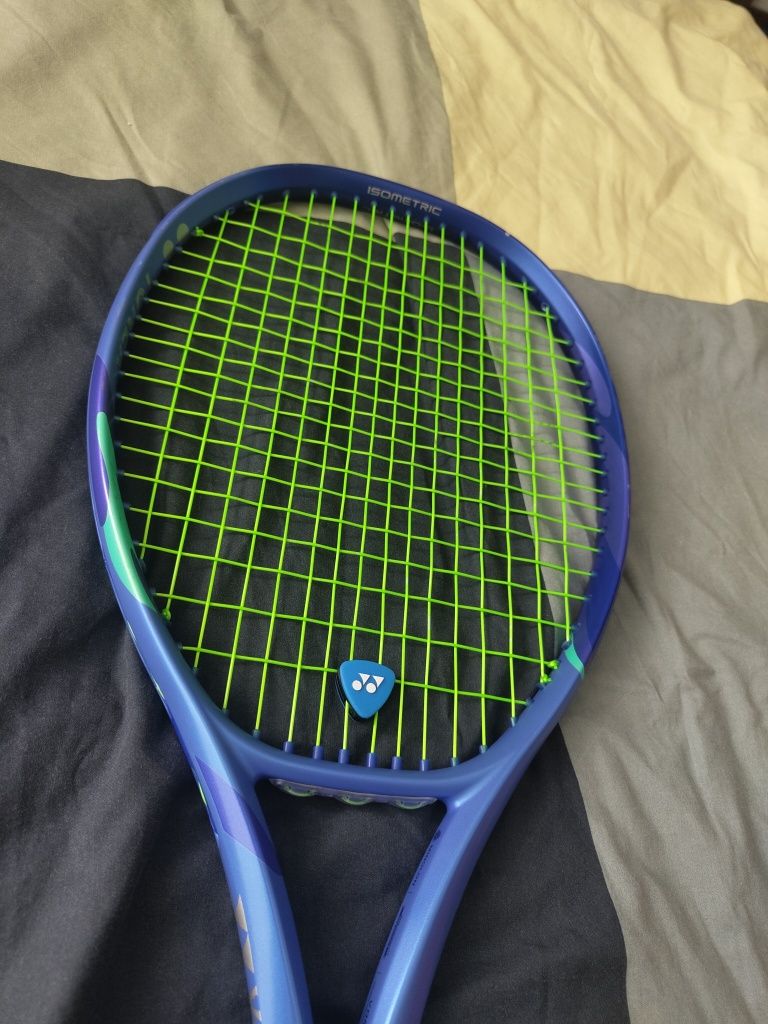 Yonex Ezone 100 2025