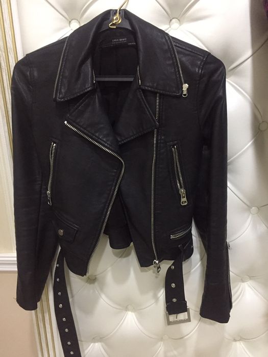 Куртка из эко-кожи Zara, продам за 5000 из-за брака!