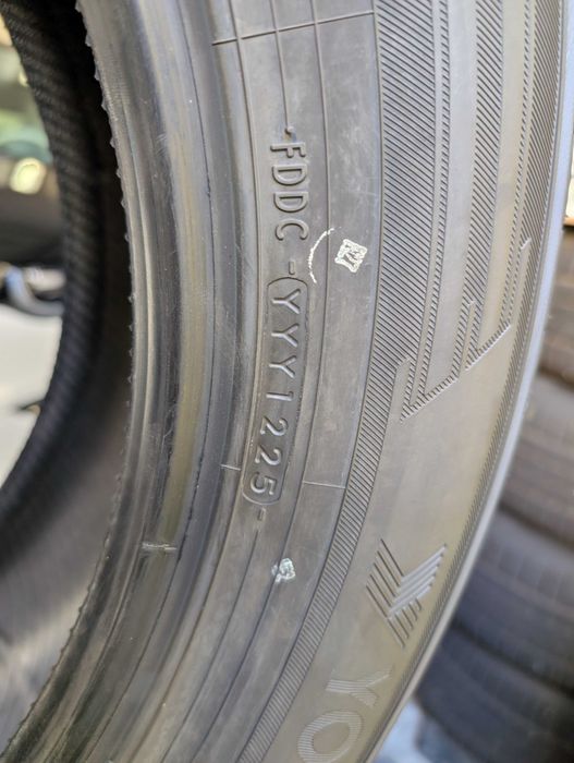 Yokohama Advan V61, 235/60 R18 103H, DOT 2025