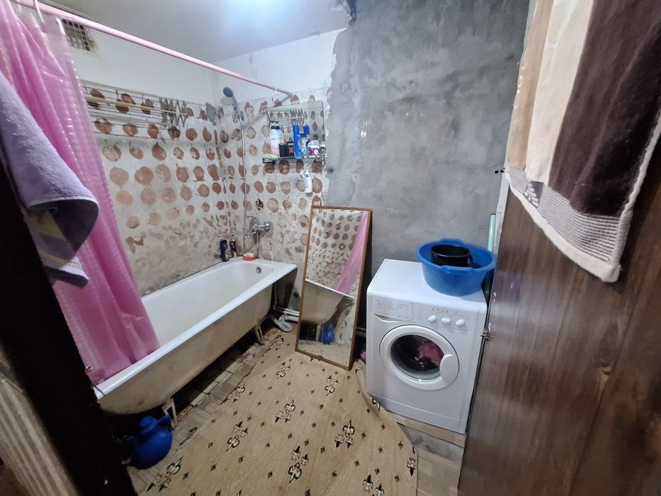 Продаю квартиру Яшнабадский р-он Авиасозлар-1. Франция 62м2. 2-ком 4-э