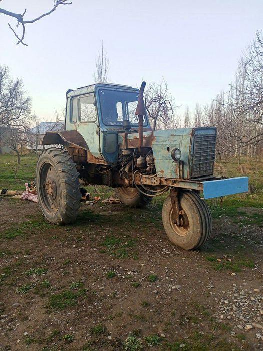 Traktor  MTZ80  1982 yil