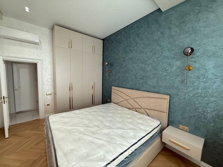 ЖК Инфинити вид во двор Продам 2х комнат квартира на ул Истикбол