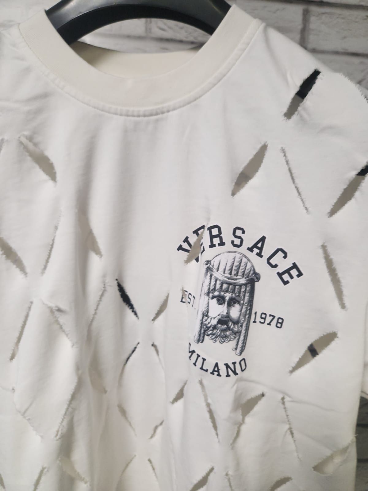 Versace тениски в черно и бяло
