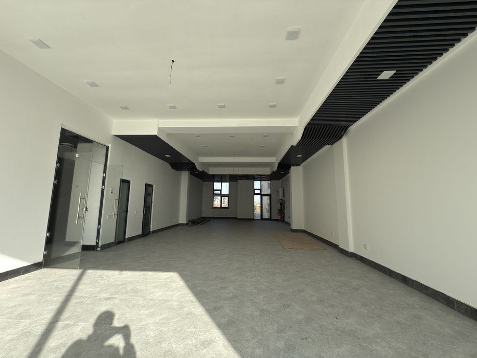 Сдается помещение на Паркентском, под коммерцию 720м2