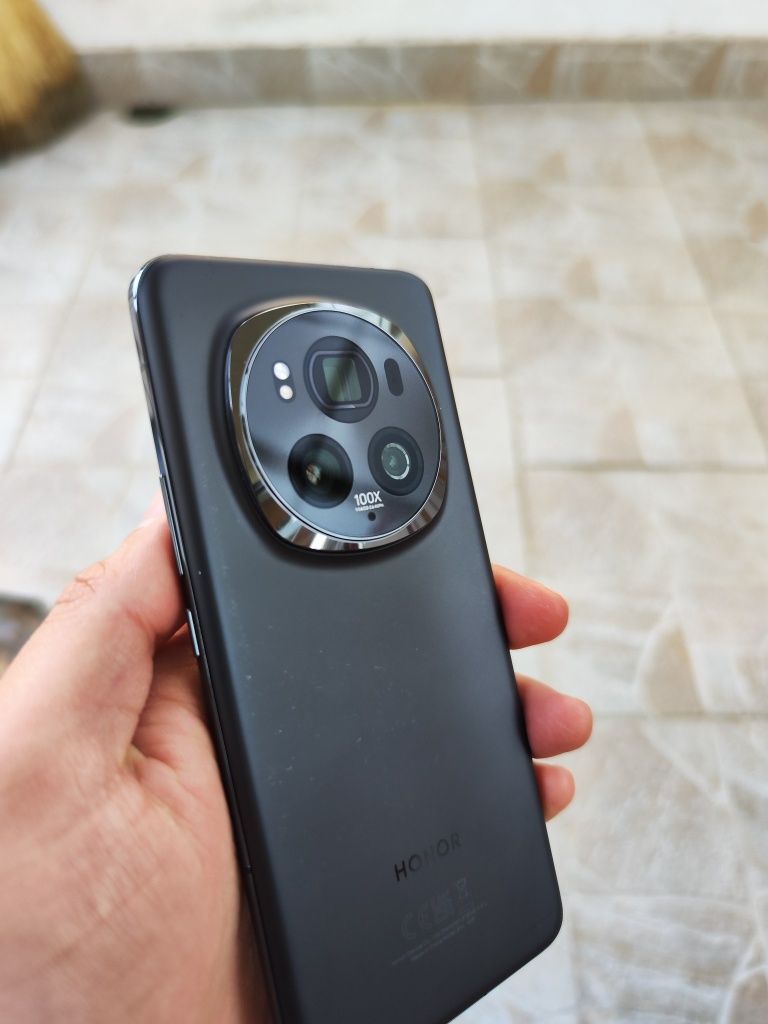 Honor Magic 6 Pro в добро състояние!
