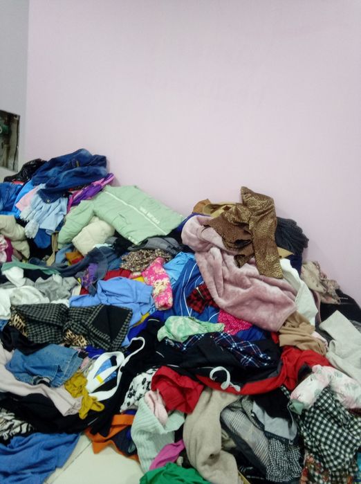 Вещи не новые,женские,мужские,детские,