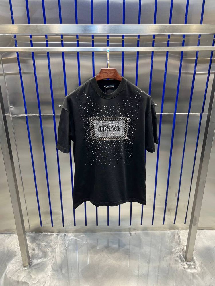 Balenciaga,Versace,Amiri