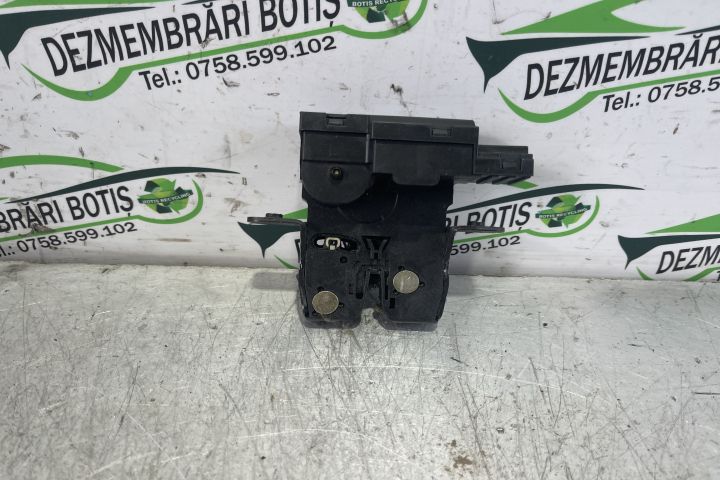 Broasca hayon 8200000897B / 8200 000 897 B Renault Laguna a 2-a gener