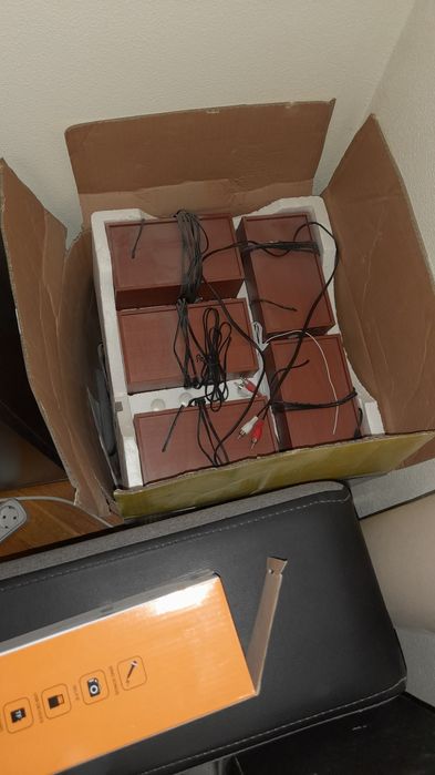 Vînd sistem audio,nou(nefolosit)